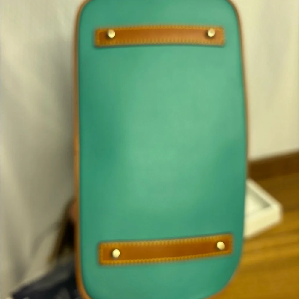 Dooney & Bourke Spearmint Pebbled Leather Large Dome Satchel with Tan Trim NWT - Picture 13 of 14